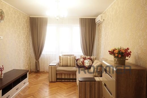 Сдам 2х комн квартиру возле метро Ботани, Харьков - квартира посуточно