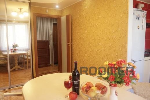 Сдам 2х комн квартиру возле метро Ботани, Харьков - квартира посуточно