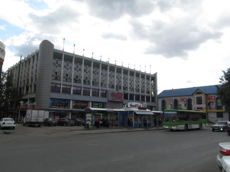 Самый центр города Семей Казахстан, Семей - квартира посуточно