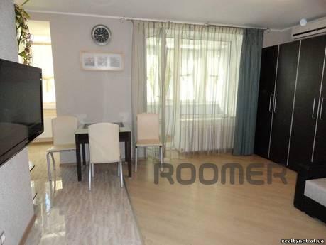 Novoberegovaya, 1 bedroom, Odessa - apartment by the day