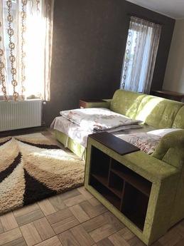 3-rooms. daily. Uzhhorod-pl. Sh. Petofi, Uzhhorod - apartment by the day