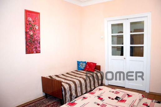 Apartments for daily rent in Poltava, Poltava - apartment by the day