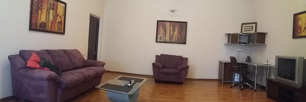 Сдам свою 2-х квартиру в центре, Одесса - квартира посуточно