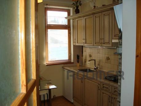 Rent a house in the center of Yalta from, Yalta - apartment by the day