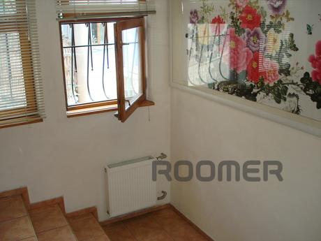 Rent a house in the center of Yalta from, Yalta - apartment by the day
