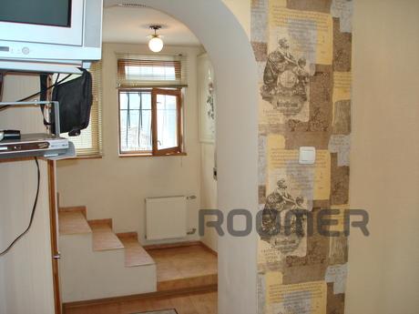 Rent a house in the center of Yalta from, Yalta - apartment by the day