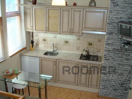 Rent a house in the center of Yalta from, Yalta - apartment by the day