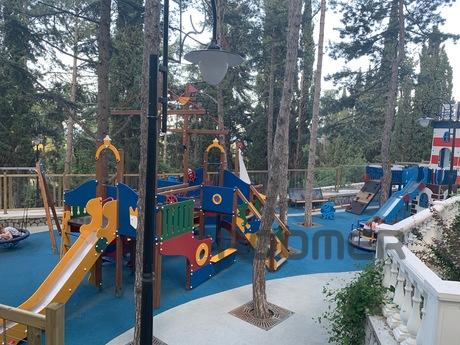Супер студия в Приморском парке Ялты, Ялта - квартира посуточно