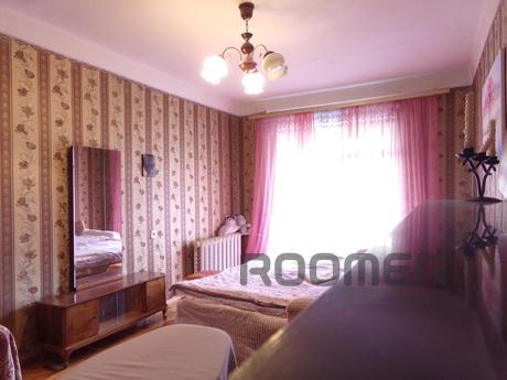 3-room o Left-bank, Kyiv - apartment by the day