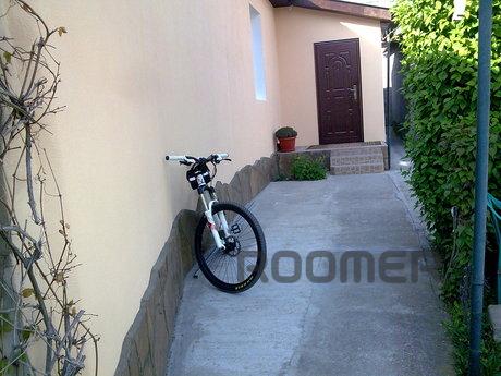 Rent one-room apartment in Alushta, Alushta - apartment by the day