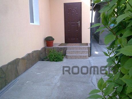 Rent one-room apartment in Alushta, Alushta - apartment by the day