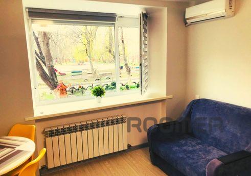 One-Room Apartment Near Sofievsk, Uman - apartment by the day