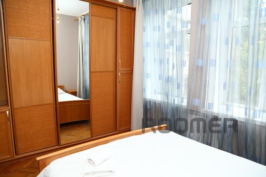 Уютная двухкомнатная квартира в центре., Запорожье - квартира посуточно