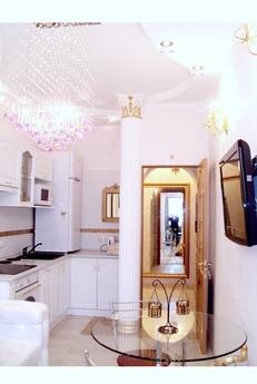 2 к VIP кв. посуточно, комиссия 0%, Черноморск (Ильичевск) - квартира посуточно