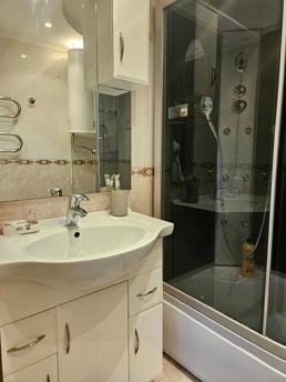 2-bedroom luxury apartment in a new building. Ukraine, Odess