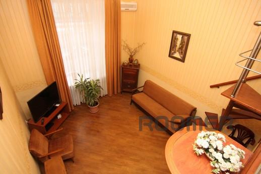Little comfort in the heart of the city., Odessa - apartment by the day