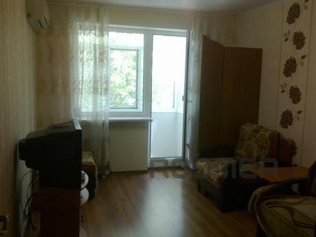 Rent 2-bedroom apartment with a good repair in Alushta in Ch