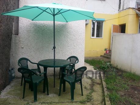 Rent one room apartment in the center of, Alushta - apartment by the day