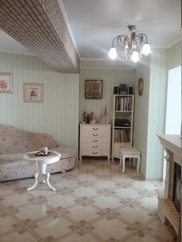 2 bedroom apartment 200m from the sea, Alushta - apartment by the day