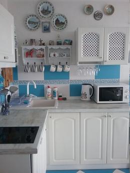 2 bedroom apartment 200m from the sea, Alushta - apartment by the day