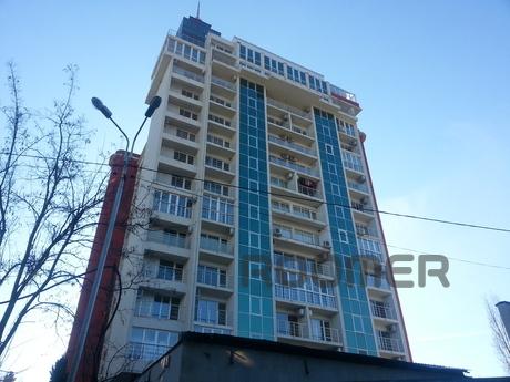 2 bedroom apartment 200m from the sea, Alushta - apartment by the day