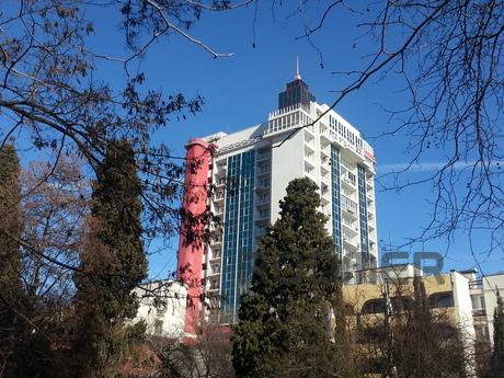 2 bedroom apartment 200m from the sea, Alushta - apartment by the day