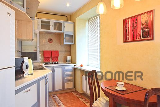 Single lux in the center of Sevastopol, Sevastopol - apartment by the day