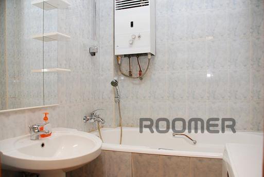 2-BR apartment in the center, University, Kyiv - apartment by the day