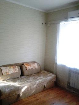 For the summer for couples 1k.i 2k. EVRO, Yalta - apartment by the day