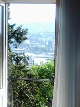 For the summer for couples 1k.i 2k. EVRO, Yalta - apartment by the day