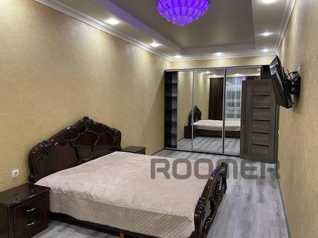 Comfortable 1-room apartment with a new good repair. New hou