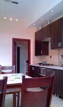 2-bedroom apartment is the first class, Truskavets - apartment by the day