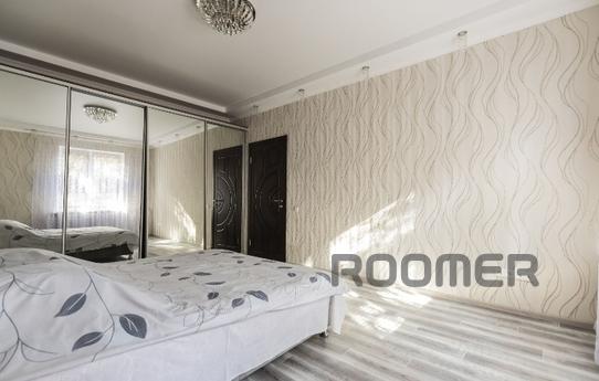 I rent a 2 room apartment in Krivoy Rog., Krivoy Rog - apartment by the day