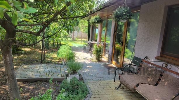The house is in a good location for relaxation, 10 minutes f