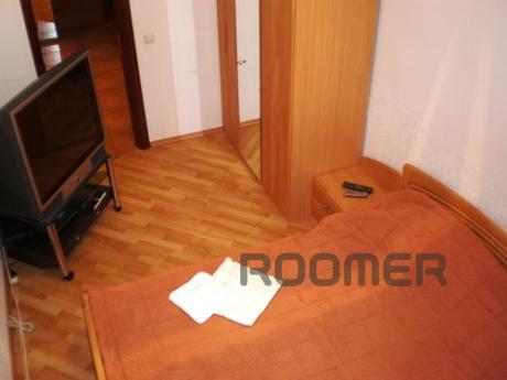 Comfortable apartment, almost in the cen, Kyiv - apartment by the day