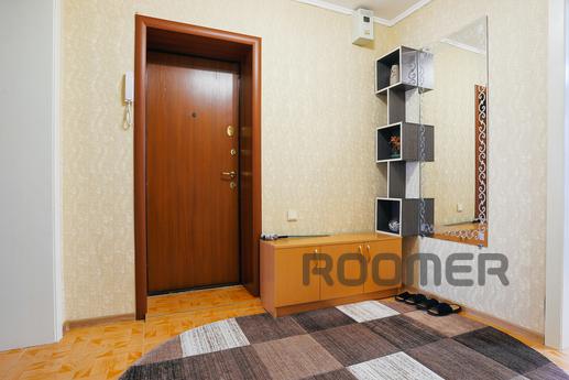 Chic, spacious 3-room apartment, Kostanay - apartment by the day