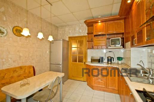 Two-bedroom apartment in the center, Saint Petersburg - apartment by the day