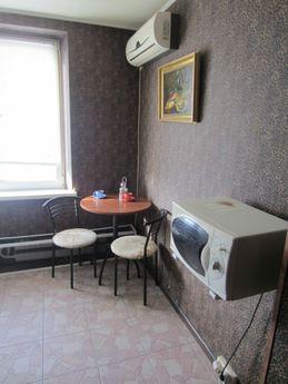 Rent your 1 km. 5 minutes. from m.H. Gor, Kharkiv - apartment by the day