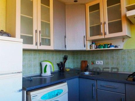 Rent daily, hourly 1 km. sq., Kharkiv - apartment by the day