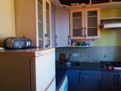 Rent daily, hourly 1 km. sq., Kharkiv - apartment by the day