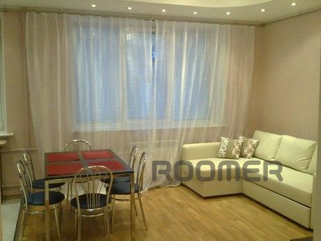 Beautiful apartment in the city center on pl.Vosstaniya 100 