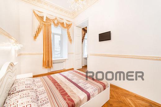 Роскошная квартира , Сабанеевский мост, Одесса - квартира посуточно