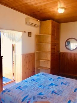 Однокомнатный номер с панорамным видом, Ялта - квартира посуточно