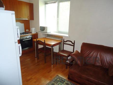 Apartment for rent in the quiet center, Dnipro (Dnipropetrovsk) - apartment by the day