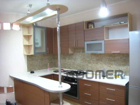 Center,2 minutes from a subway Pushkin, Kharkiv - apartment by the day