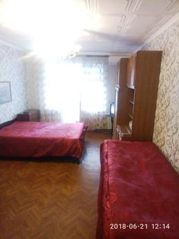 Large spacious apartment near the sea, Odessa - apartment by the day