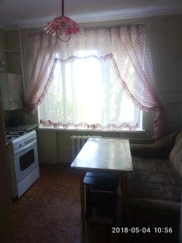 Large spacious apartment near the sea, Odessa - apartment by the day