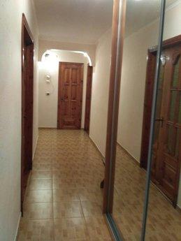 Apartment for daily rent, three rooms, Yuzhny - apartment by the day