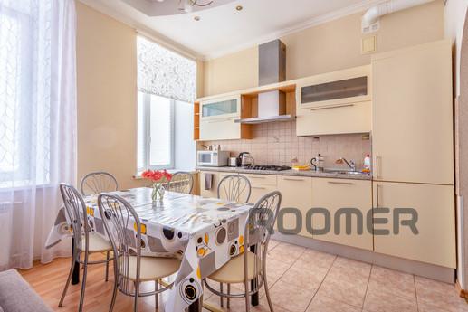 4-room apartment on Nevsky prospect 106, Saint Petersburg - apartment by the day