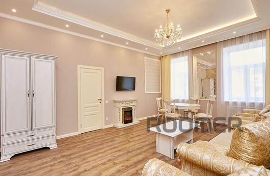 Italian 11, Saint Petersburg - apartment by the day